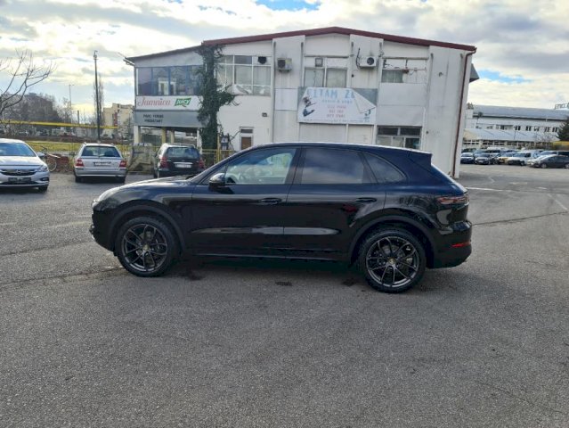 Porsche Cayenne NOVO