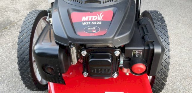 Motorni trimer MTD s kotačima WST5522