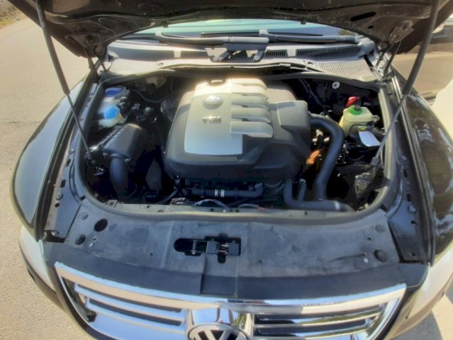 VW Touareg 2,5 R5 TDI