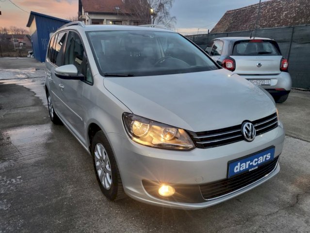 VW Touran 1,6 TDI *** 2015 NAVI VEL.SERVIS REG.GO