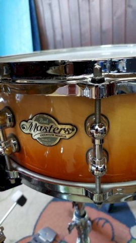 Nova cijena-PEARL MASTER CASTUM MAPLE SHELL