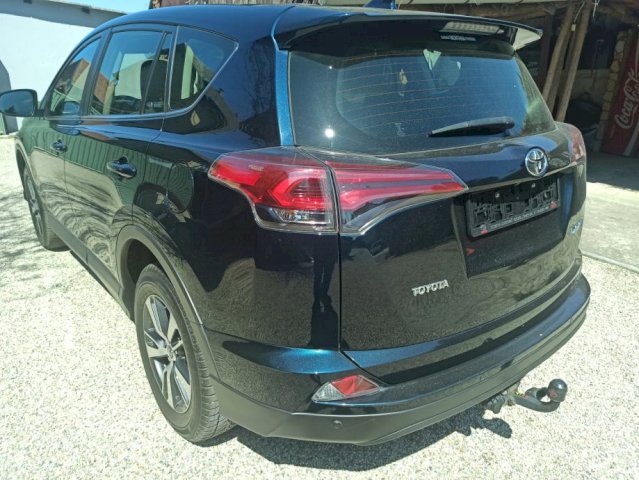 Toyota RAV4 2,0 diesel facelift model Business