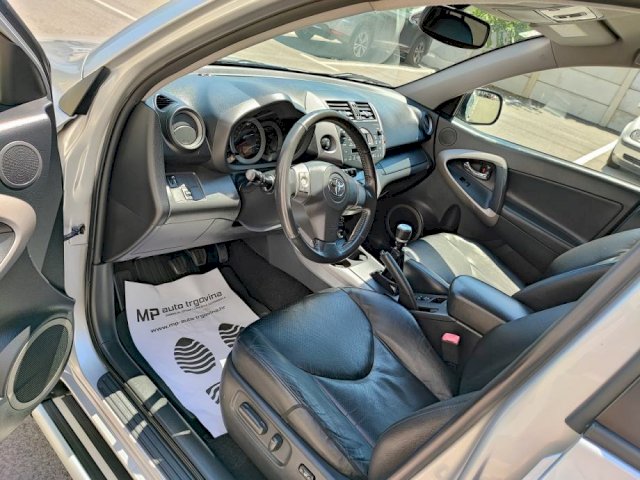 Toyota RAV4 2,2 D-4D 4WD