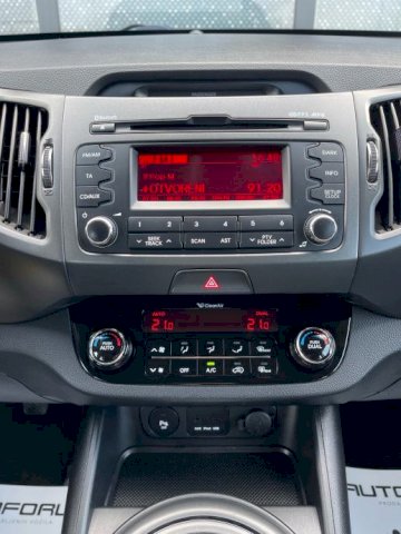 Vozilo u odlicnom stanju  Redovno servisiran