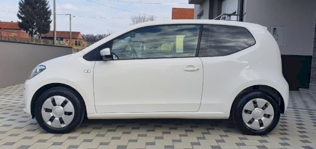 VW Up! 1,0 --- 2014 ---REG 1.GOD---