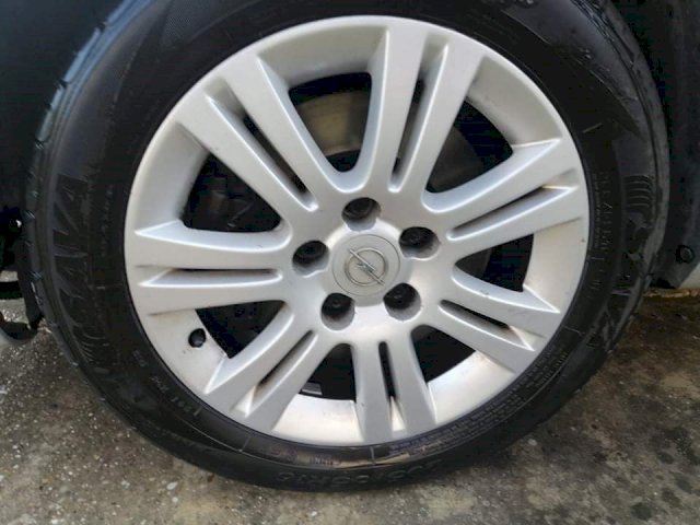 Opel Zafira 1,9 CDTI napravljen veliki servis