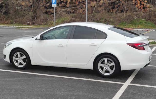 Opel Insignia 2,0 CDTI, RIJEDAK PRIMJERAK
