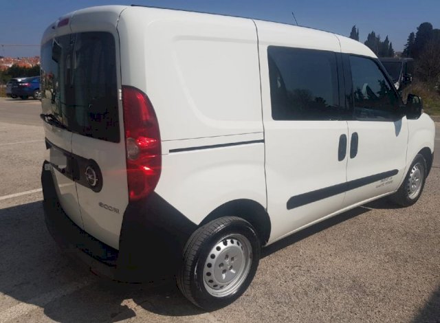 Opel Combo 1.3cdti, 2016 god.