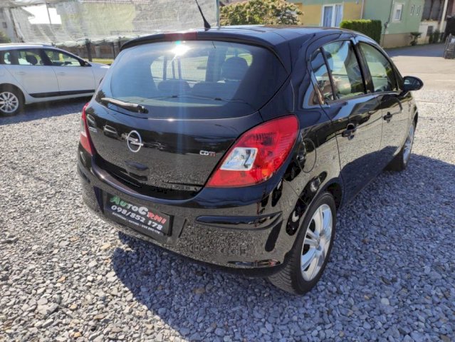 Opel Corsa 1,3 CDTI IZVRSNO STANJE NEMA PRIJENOSA