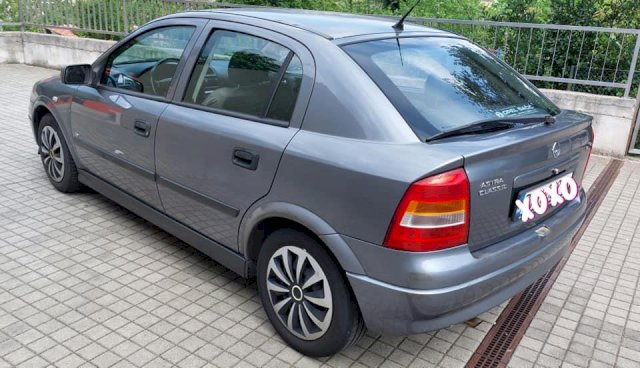 Opel Astra 1.6