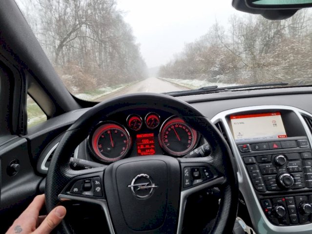 Opel Astra J GTC 2.0 BiTurbo