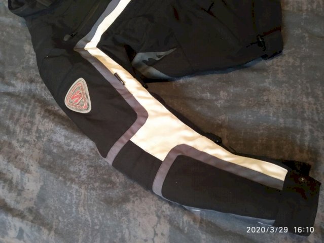 Spool jakna M vel.malo korištena