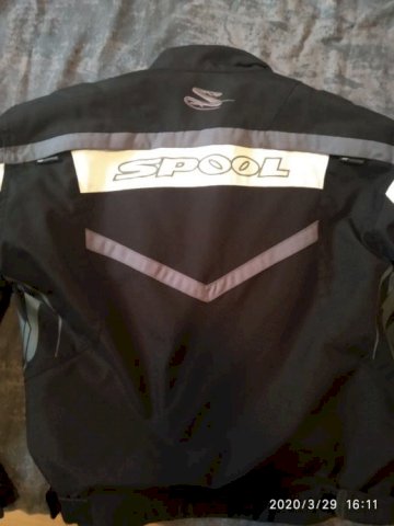 Spool jakna M vel.malo korištena