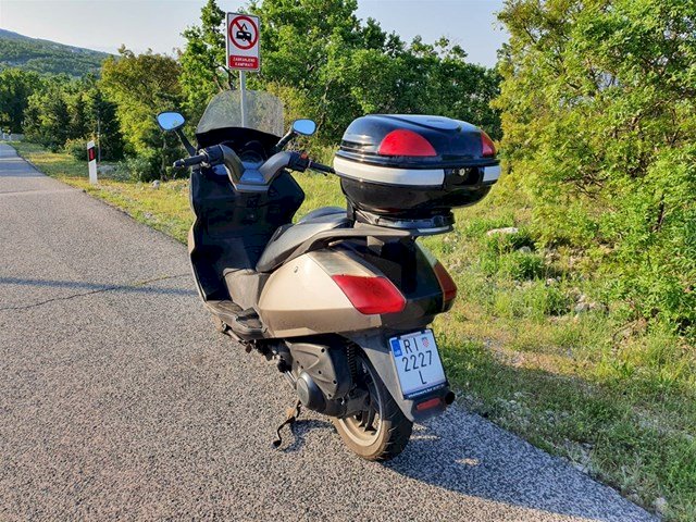 Aprilia atlantic 200