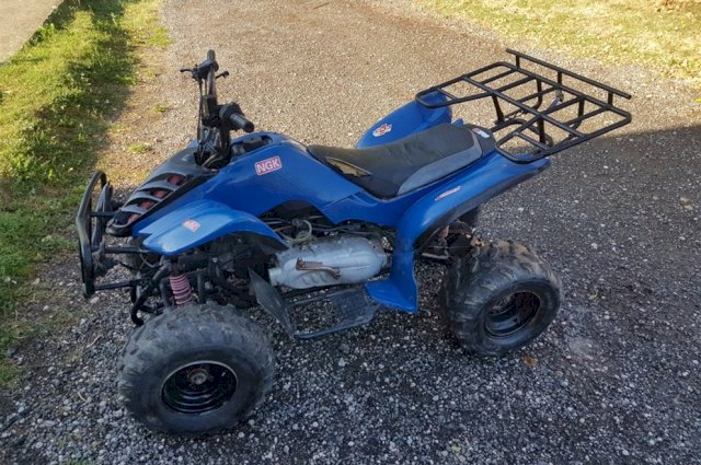 quad 150 cm3