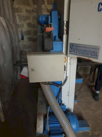 Tračna pila industrijski banzek