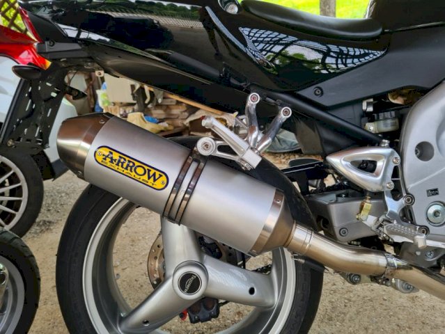 Triumph Speed triple 955i 955 cm3
