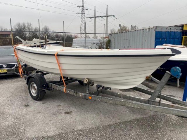 Brodica ADRIA M SPORT 500