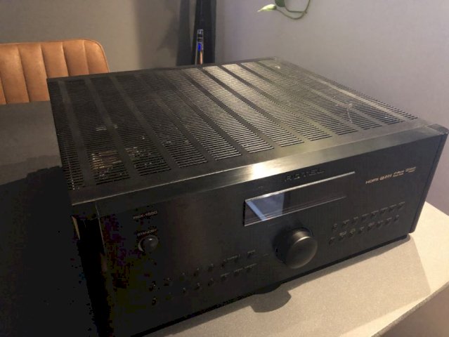ROTEL RSX 1550 & RB 1070- pre i amp - hi end-