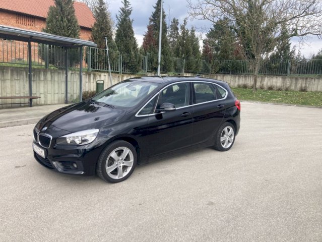 BMW serija 2 Active Tourer 218d SPORT