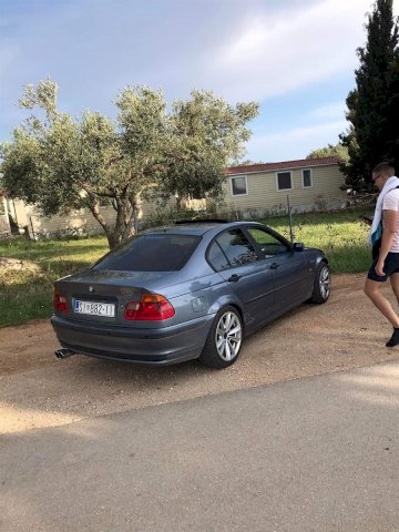 BMW serija 3 318 benzin plin