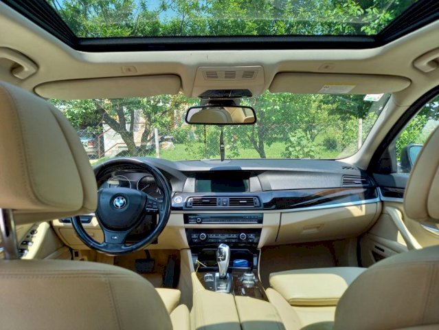 BMW serija 5 525d Automatik 3.0d Luxury 8G