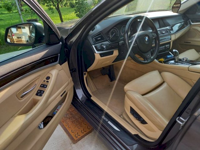 BMW serija 5 525d Automatik 3.0d Luxury 8G