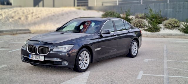 BMW serija 7 730D moze zamjena