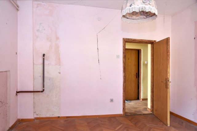 Stan: Zagreb (Črnomerec), 70 m2 za adaptaciju