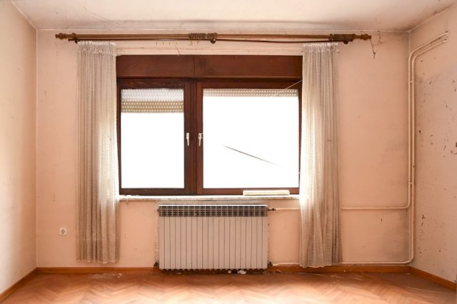 Stan: Zagreb (Črnomerec), 70 m2 za adaptaciju