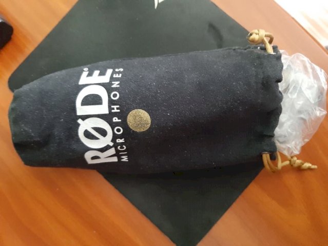 Studijski mikrafon Rode NT 2-A