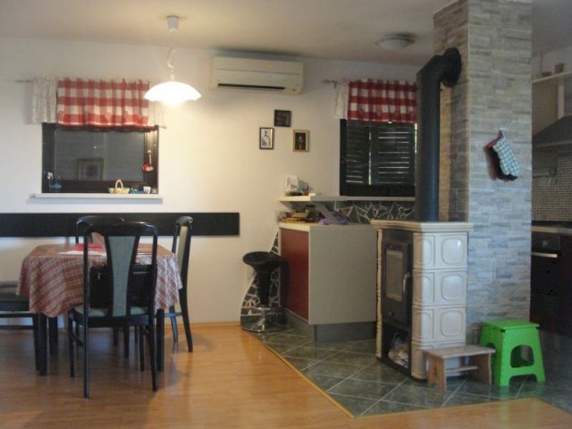 Kuća: MARIJA GORICA-Celine Goričke, 220.00 m2
