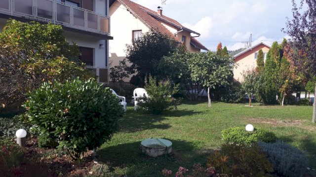 Kuća: Zagreb (Sesvete), 330 m2