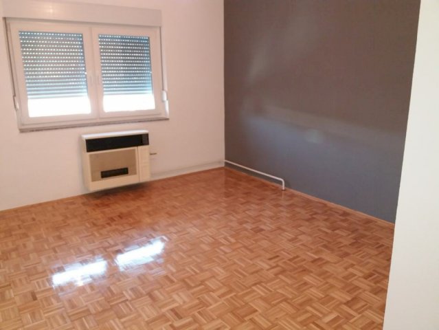 Kuća: Tenja nova, 160.00 m2