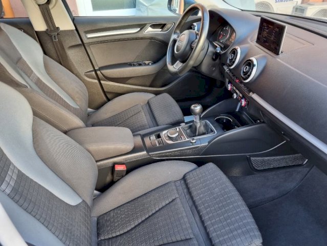Audi A3 2,0 TDI*Sportback*XENON*LANE ASSIST*START