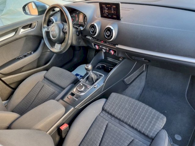Audi A3 2,0 TDI*Sportback*XENON*LANE ASSIST*START