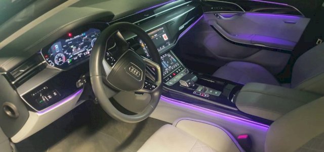 Audi A8L Sport 50 TDI