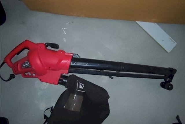 Puhač i usisavač lišća EINHELL