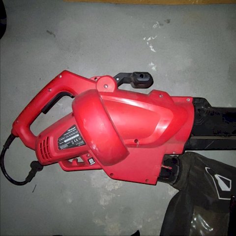 Puhač i usisavač lišća EINHELL