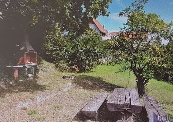 Žumberak, Slovenija, Kod Dvorca Mokrice