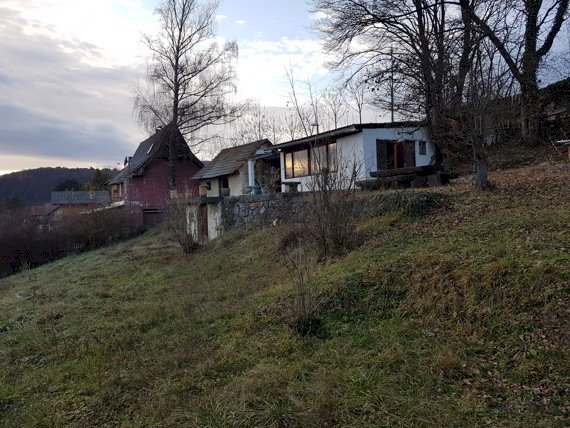 Žumberak, Slovenija, Kod Dvorca Mokrice