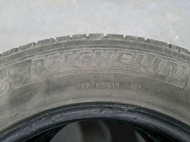 Gume Michelin 195/65 R15 2kom