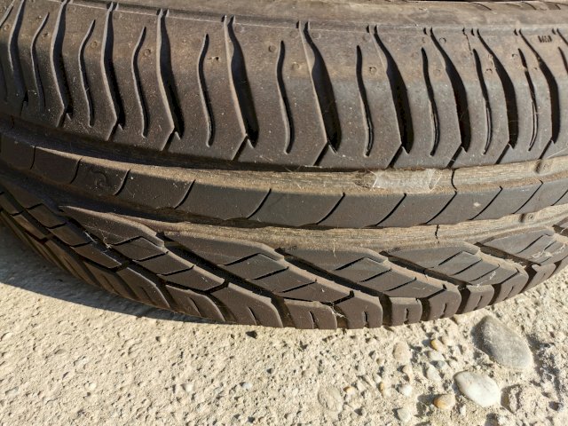 Gume Uniroyal 175/65/14 ljetna 2 kom