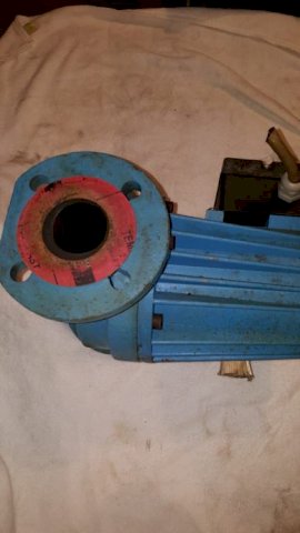 Pumpa centrifugalna