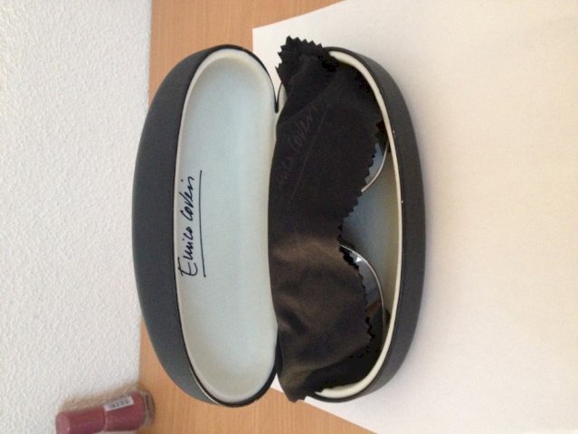 Sunčane naočale Guess NOVE