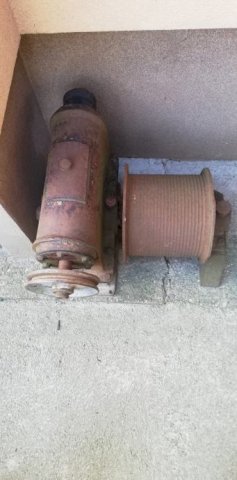 Pužni reduktor s bubnjem