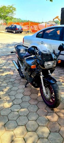 Suzuki gsxf600