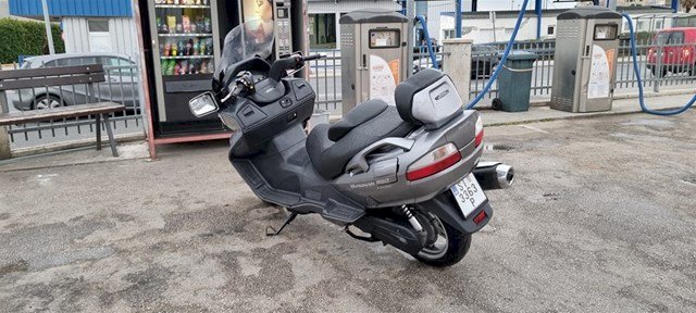 Suzuki Burgman 650