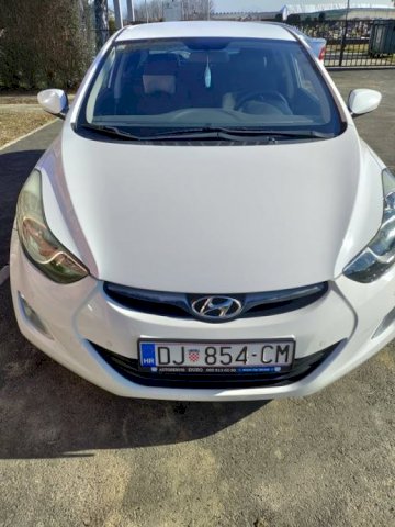 Hyundai Elantra 1,6 MPI - Benzin-LPG