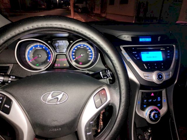 Hyundai Elantra 1,6 MPI - Benzin-LPG